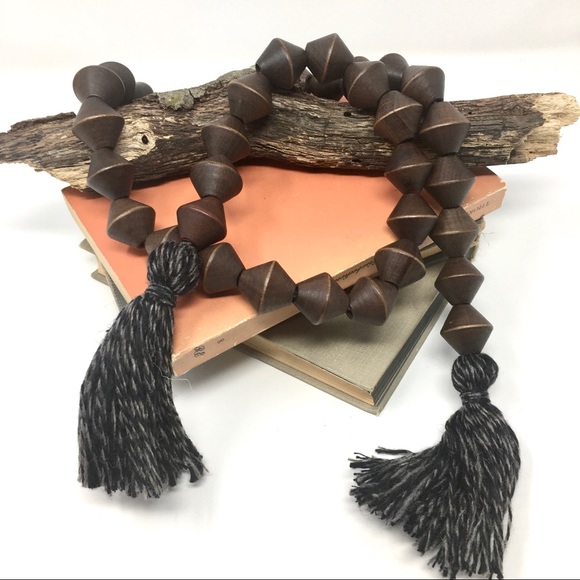Handcrafted Diamond Shape Dark Wood Bead Tassel Farmhouse Bohemian Style Garland - Picture 3 of 16